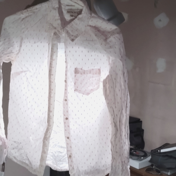 Merona girls s/p white and pink lines, button - Picture 1 of 1